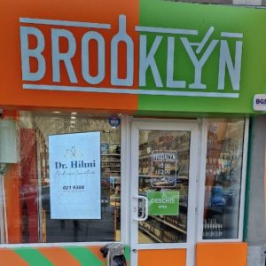 Reteaua-Digitala-Indoor-DOOH-Brooklyn-Drinks-Market-8211-Bd.-Republicii-114-Ploiesti-1